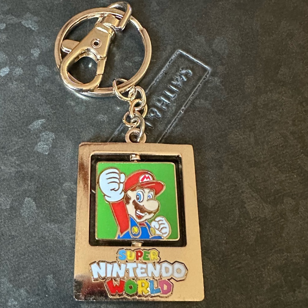 Super Mario world key chain